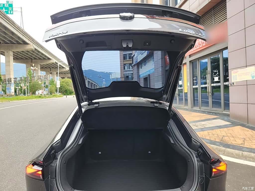 Changan UNI-V, 2022 19