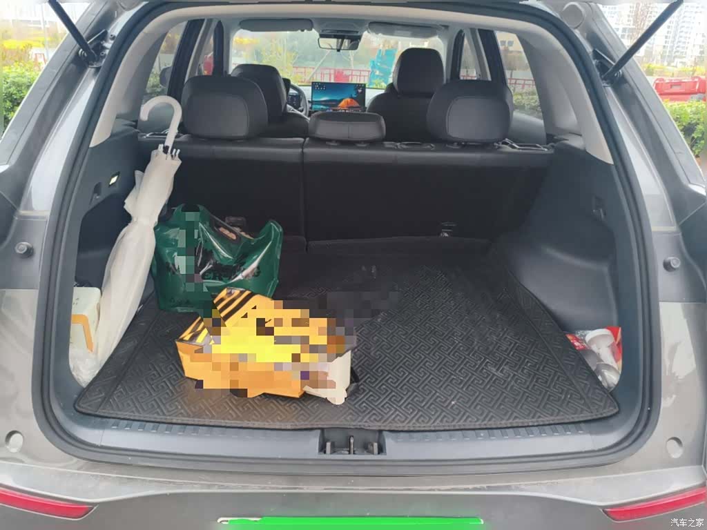 Geely Galaxy E5, 2025 10