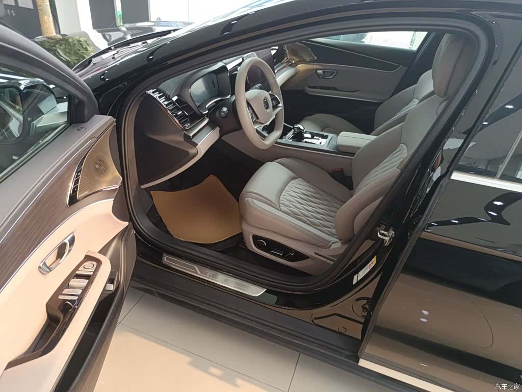 BYD Han, 2025 12