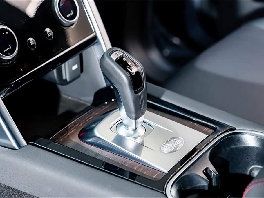 Land Rover Discover sports