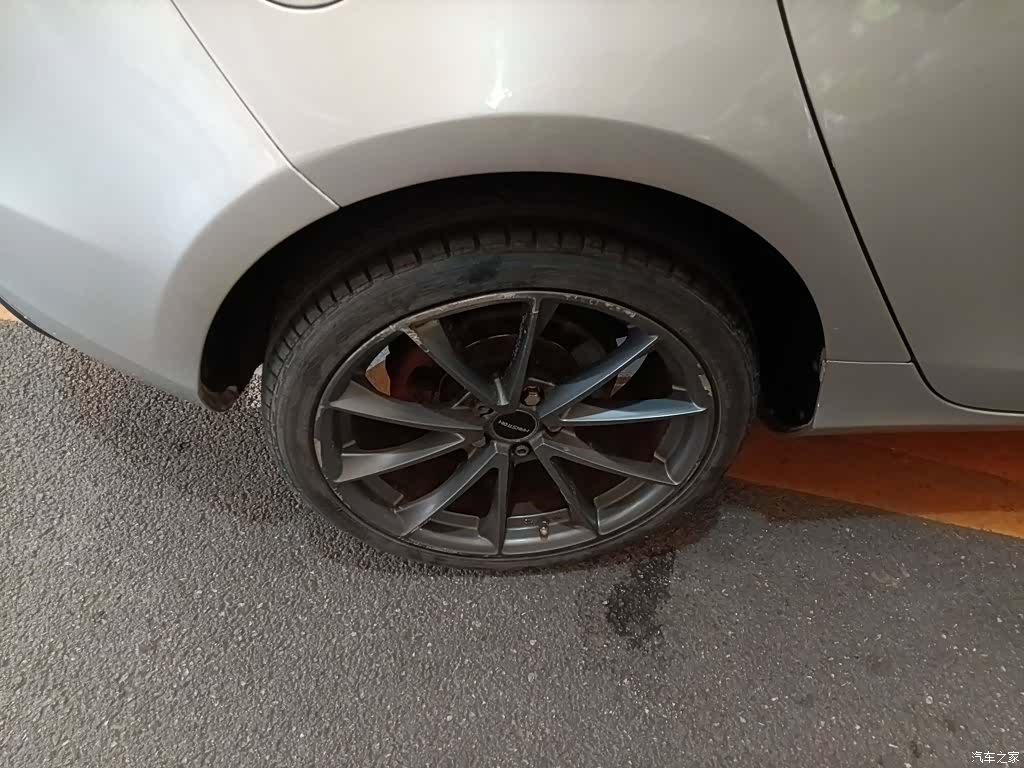 Volvo V40, 2016 21