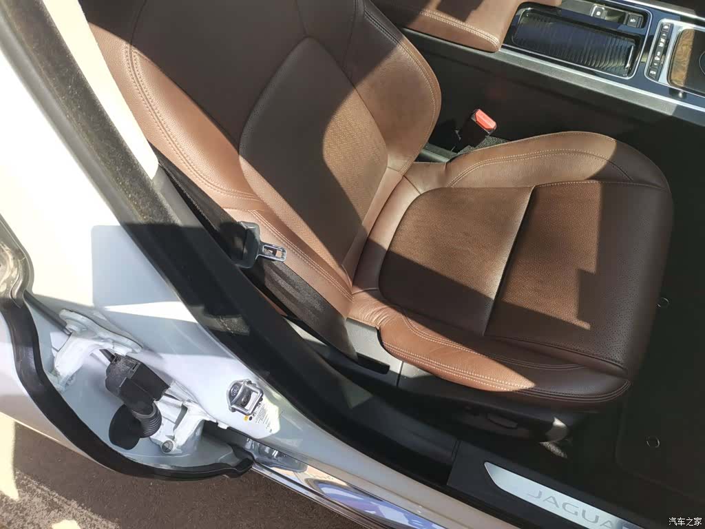 Land Rover XFL, 2017 25