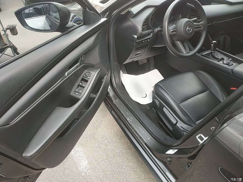Mazda Mazda3, 2020 16
