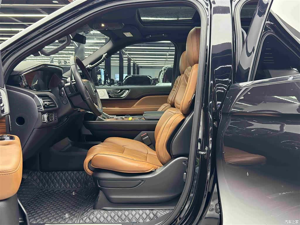 Lincoln Navigator, 2019 8