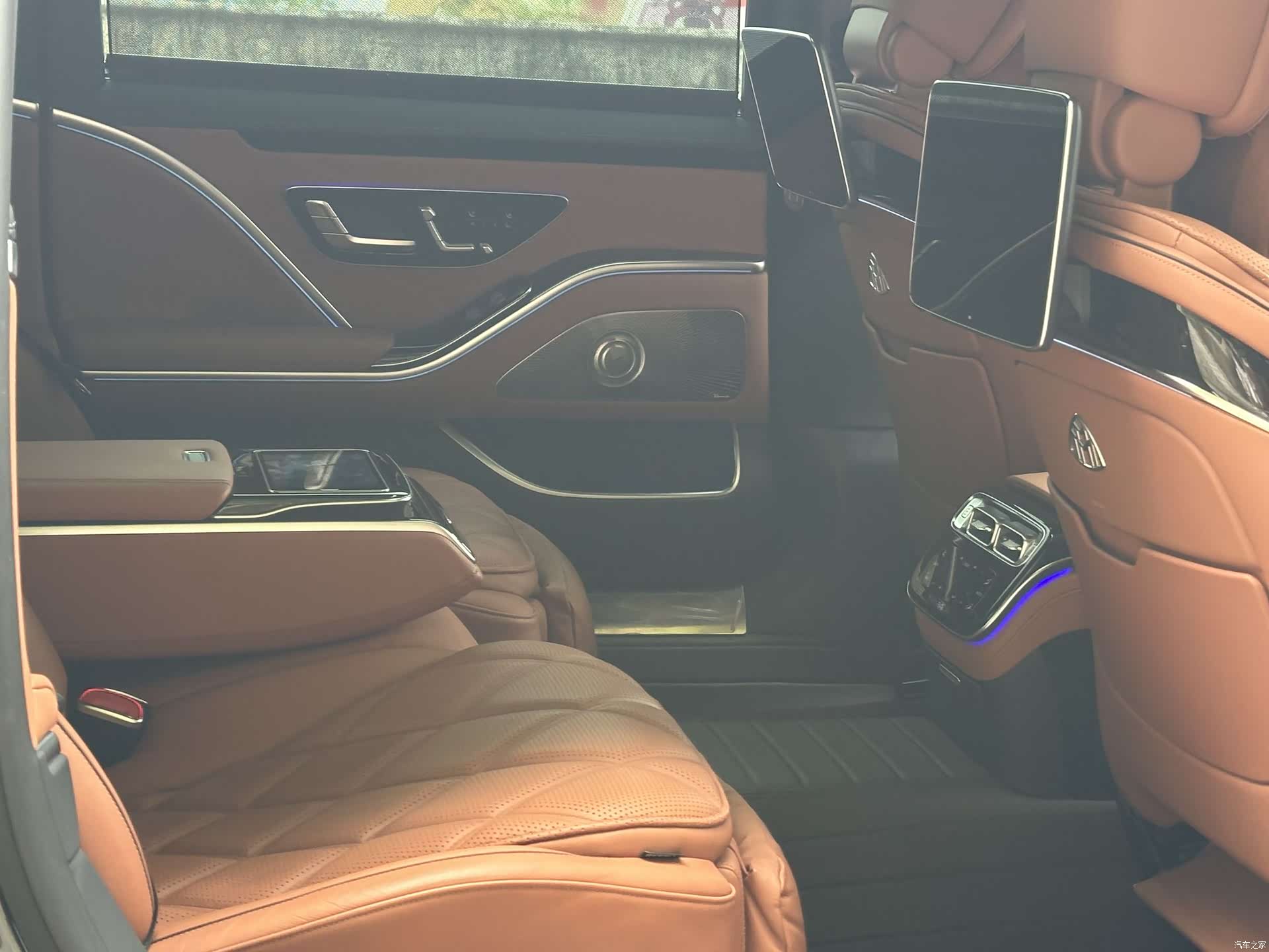 Maybach S-Class, 2022 11