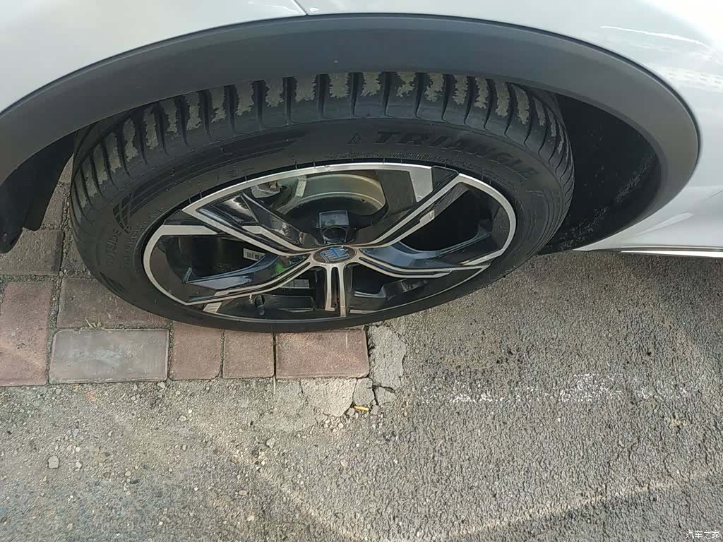 BYD Tang, 2022 23