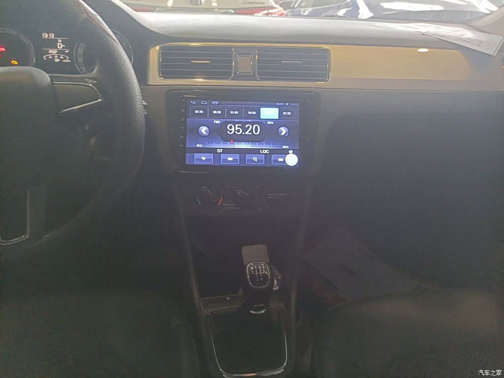 Skoda Rapid, 2020 9