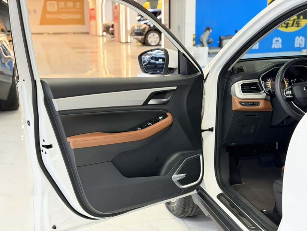 Geely X6, 2020 16