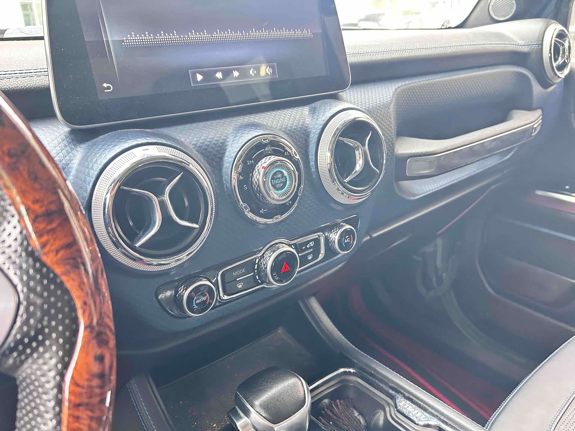 BAIC BJ40, 2020 15