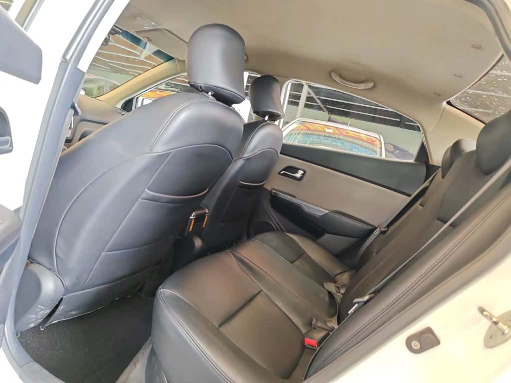 Kia K2, 2015 13