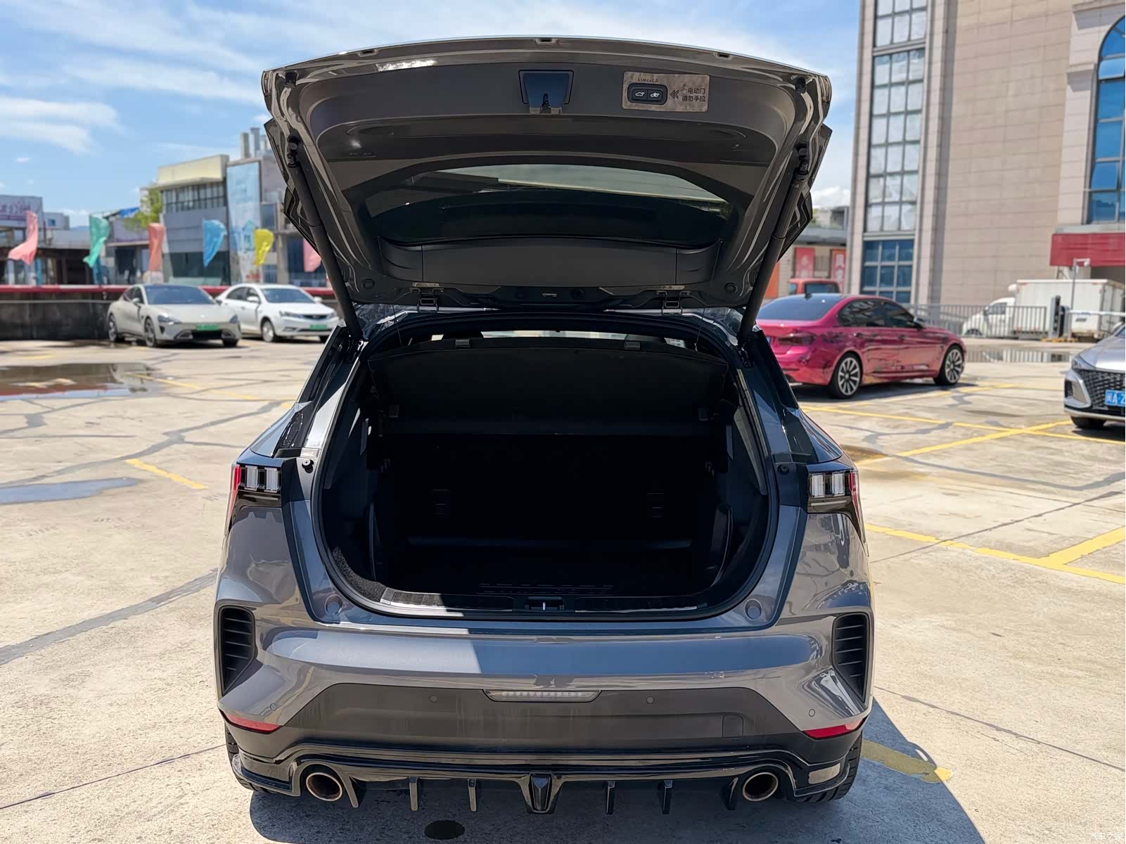 Lynk & Co 02, 2024 11