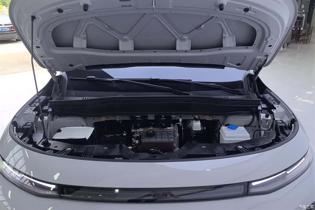 Leapmotor B10, 2025 10