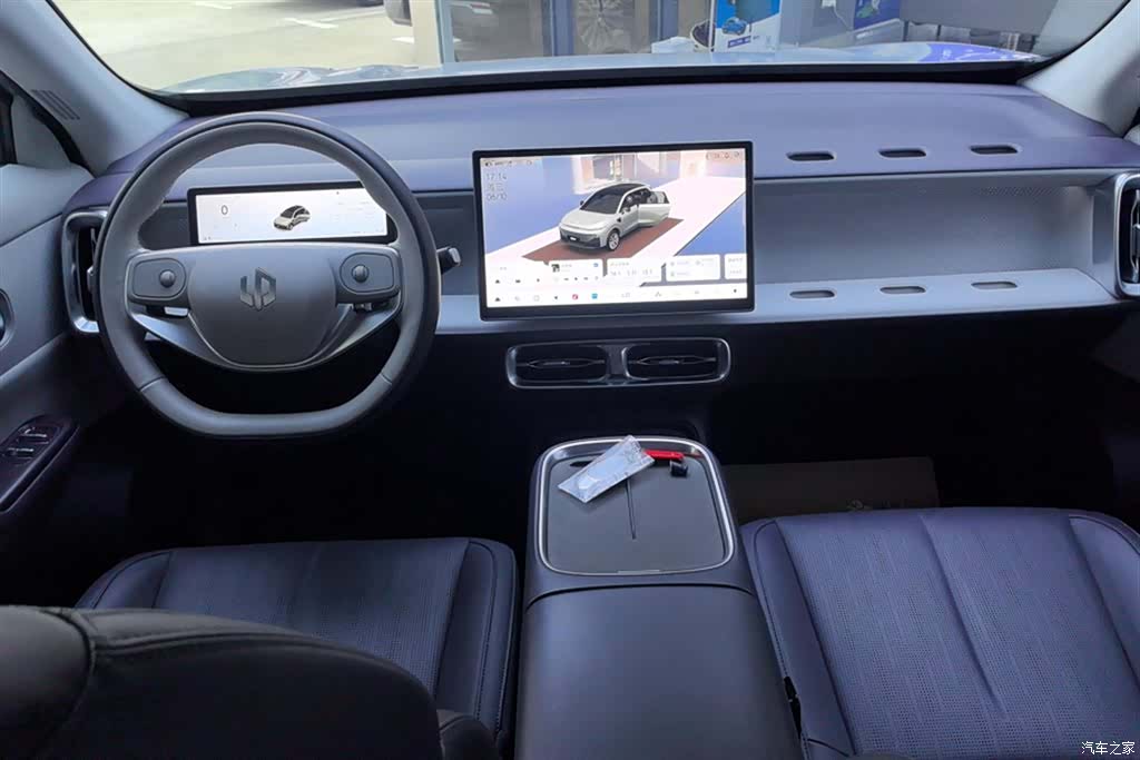 Leapmotor B10, 2025 12