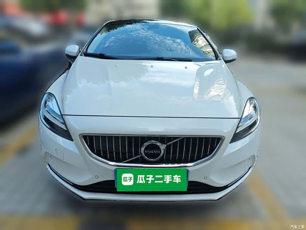 Volvo V40, 2018 3
