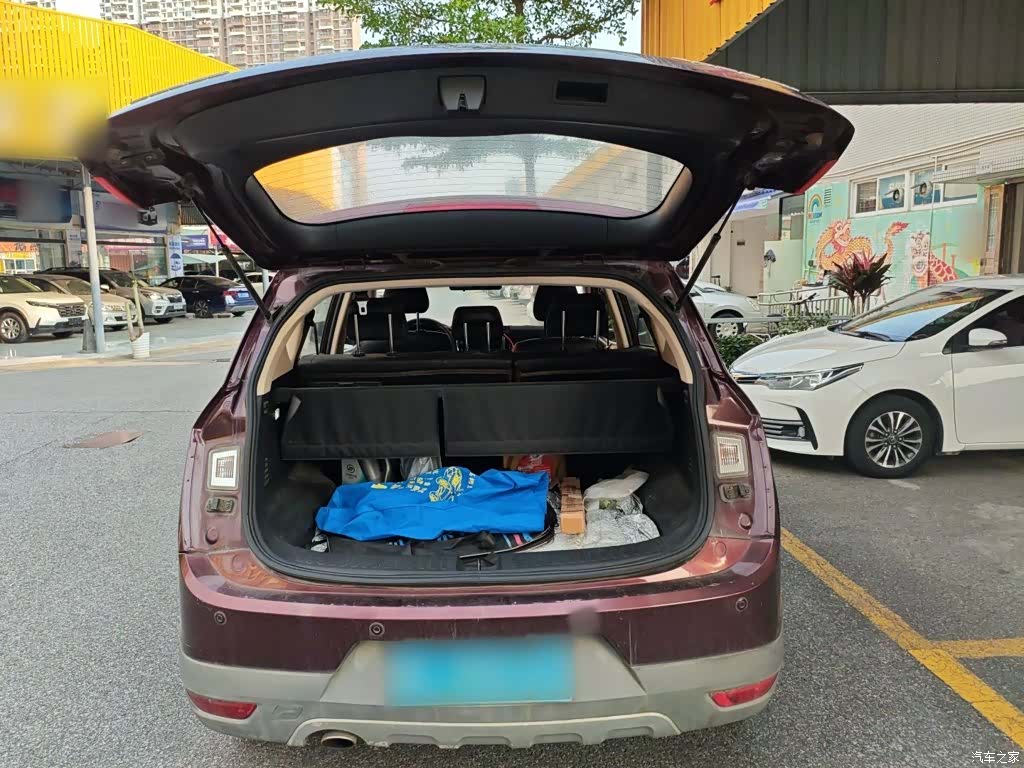Wuling 560, 2016 9
