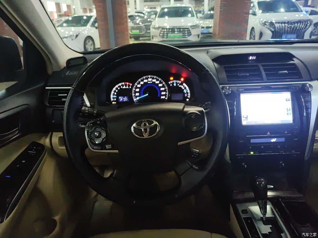 Toyota Camry, 2016 7