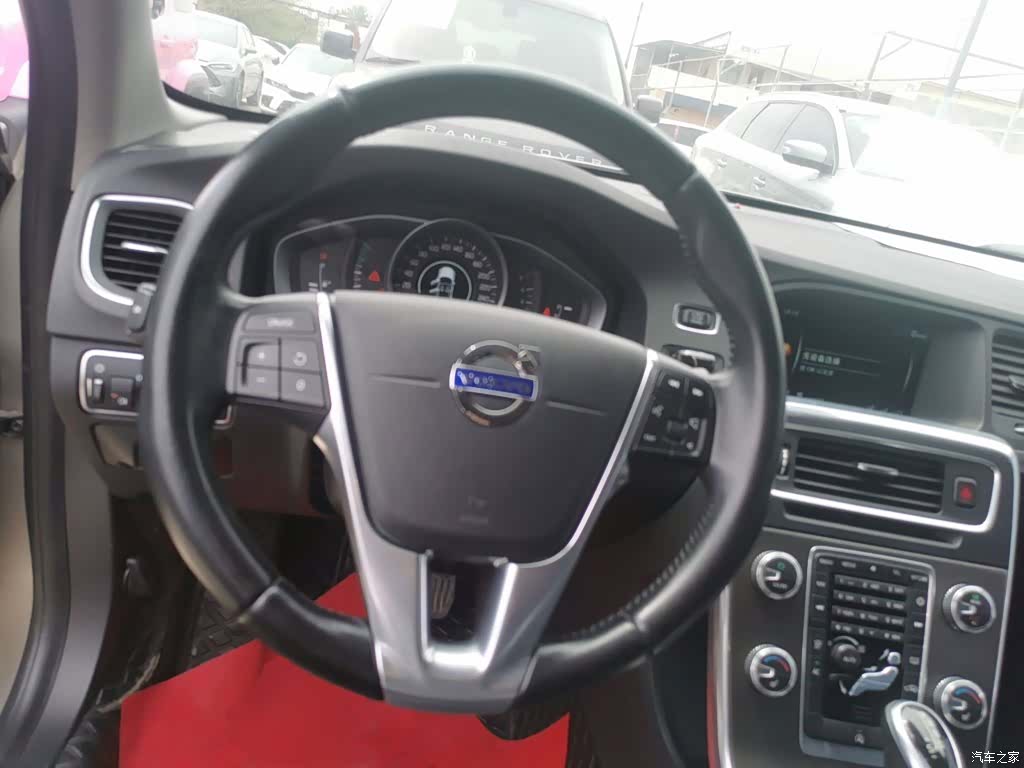 Volvo V60, 2015 11