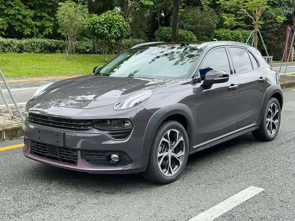 Lynk & Co 02