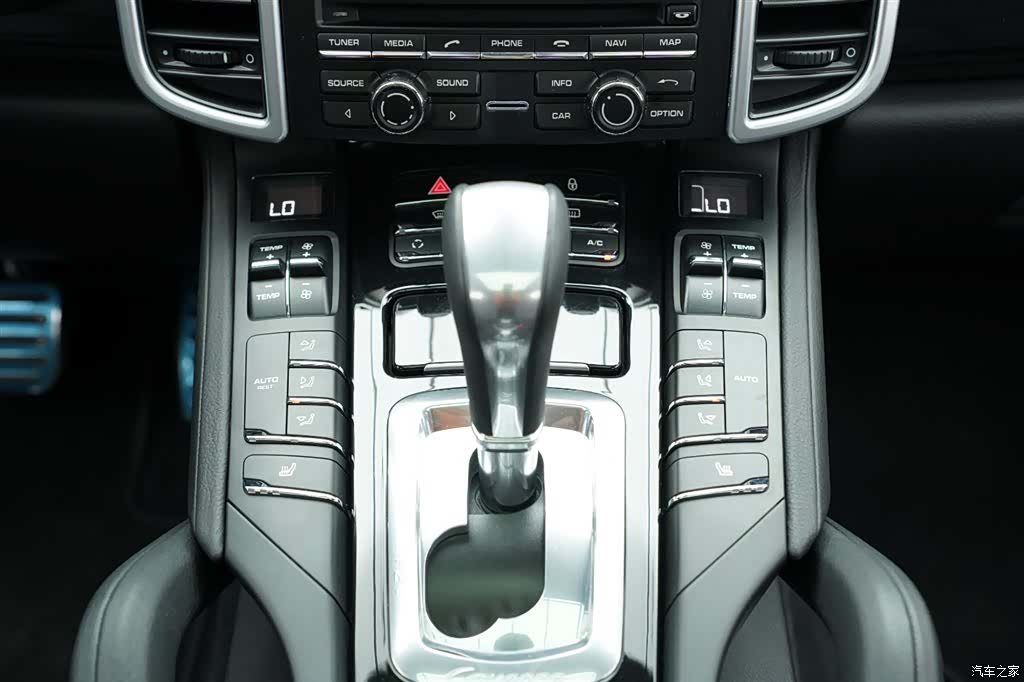 Porsche Cayenne, 2013 18