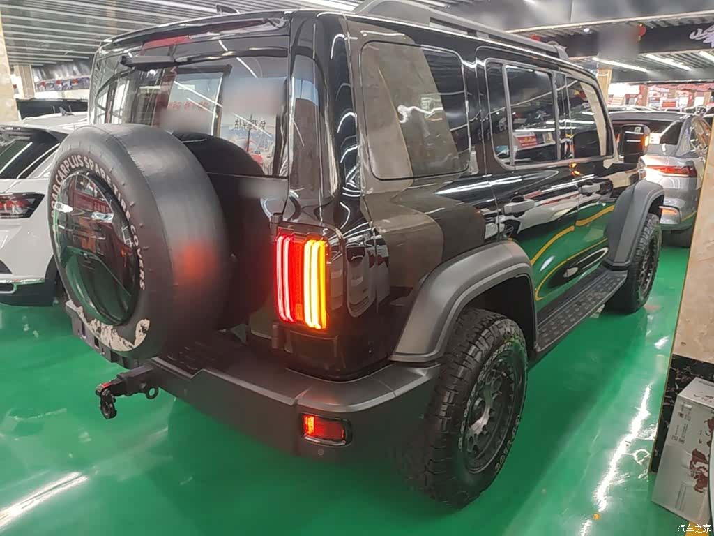 Tank 300, 2023 7