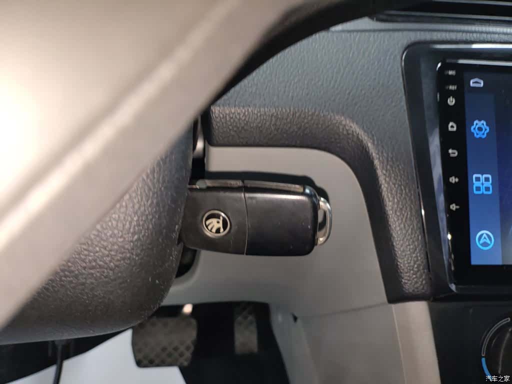Skoda Rapid, 2018 9