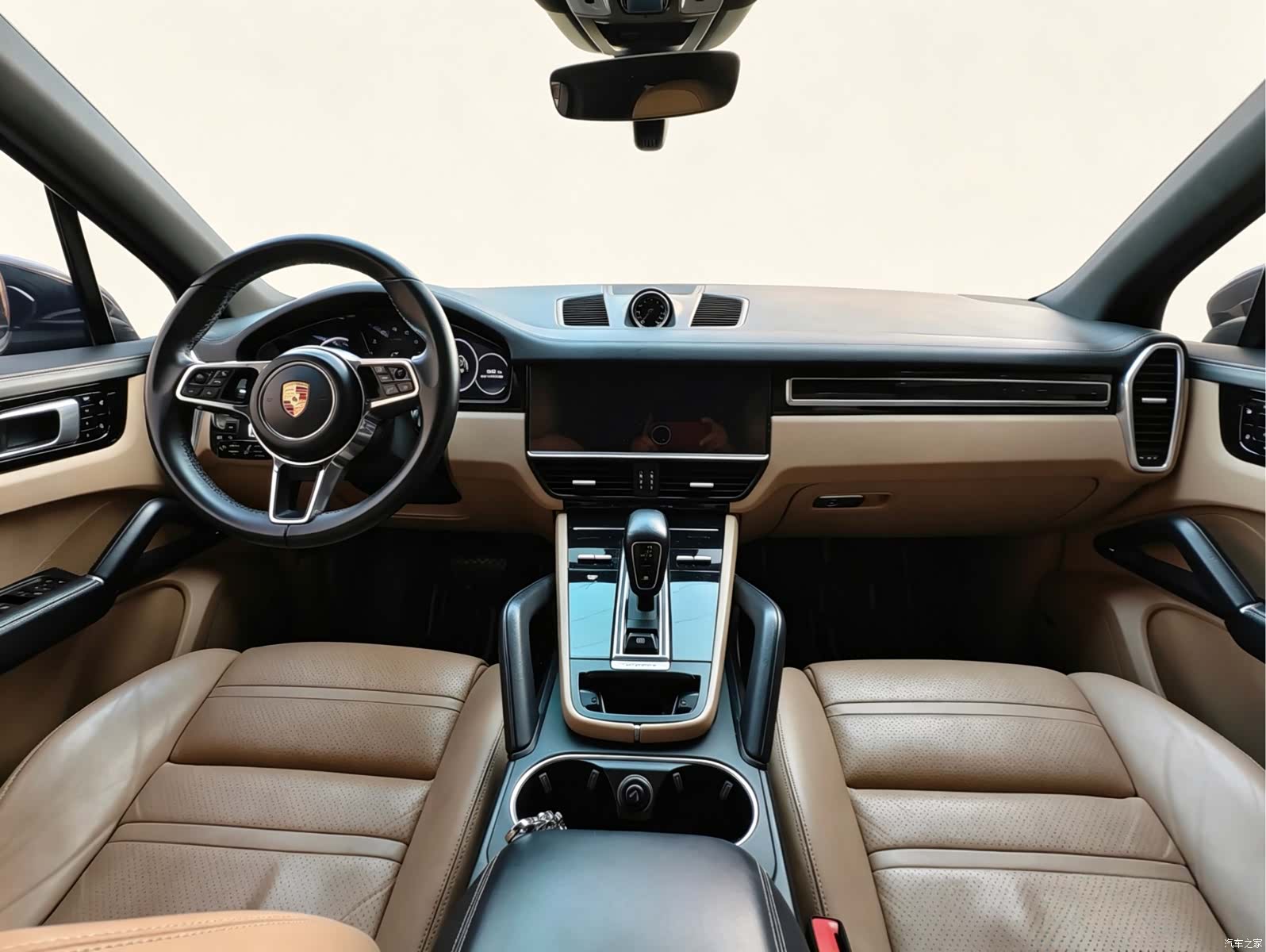 Porsche Cayenne, 2018 9