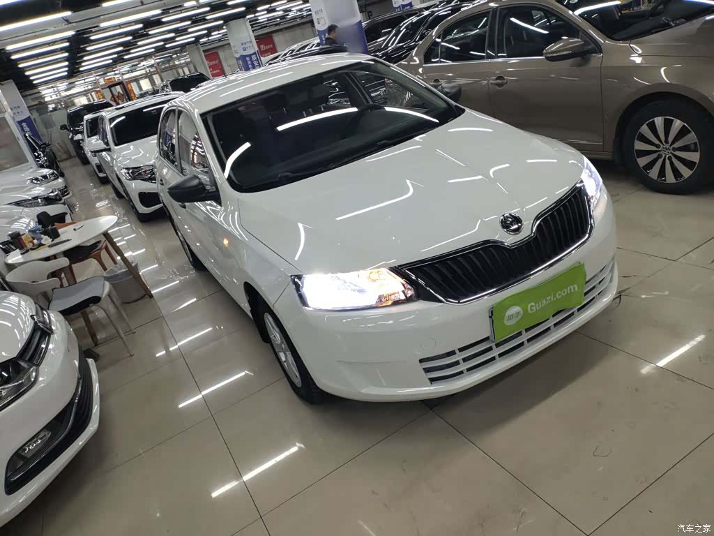 Skoda Rapid, 2018 4