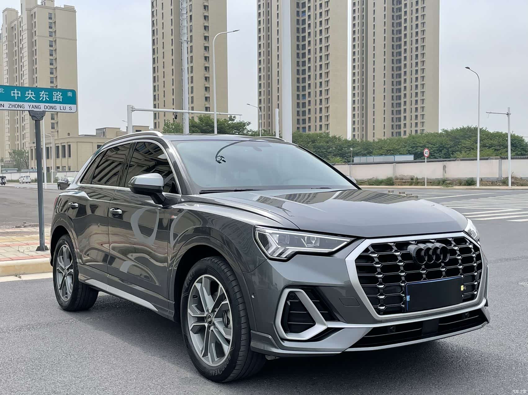 Audi Q3, 2023 2