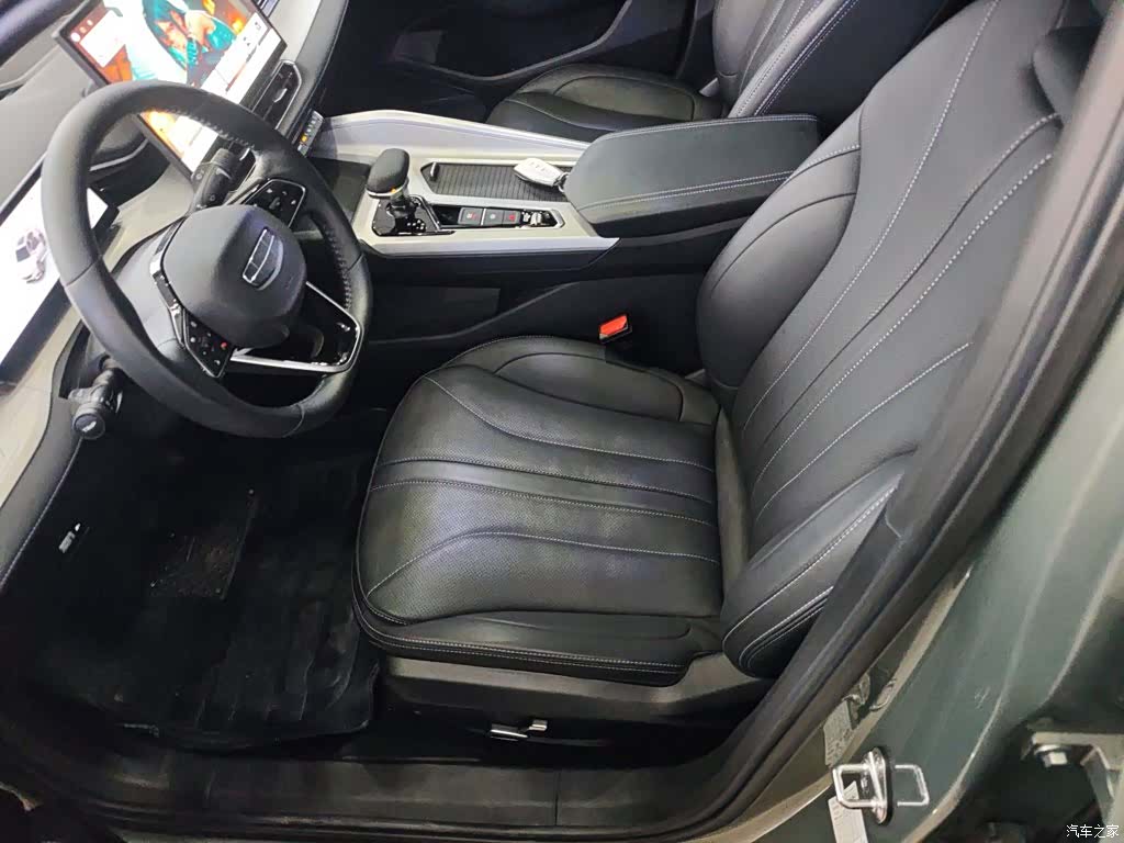 Geely Preface, 2025 11