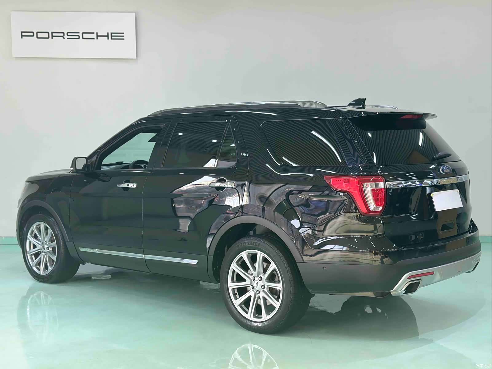 Ford Explorer, 2017 4