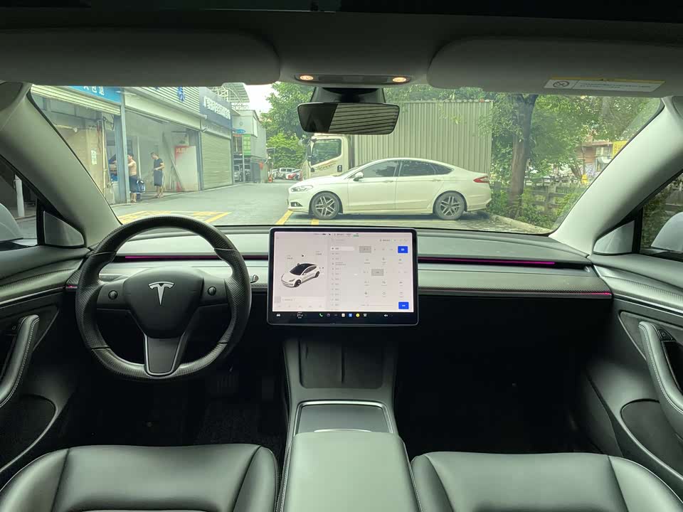 Tesla Model 3 Tesla Model 3