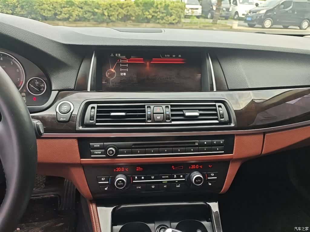 BMW 5 Series, 2015 9