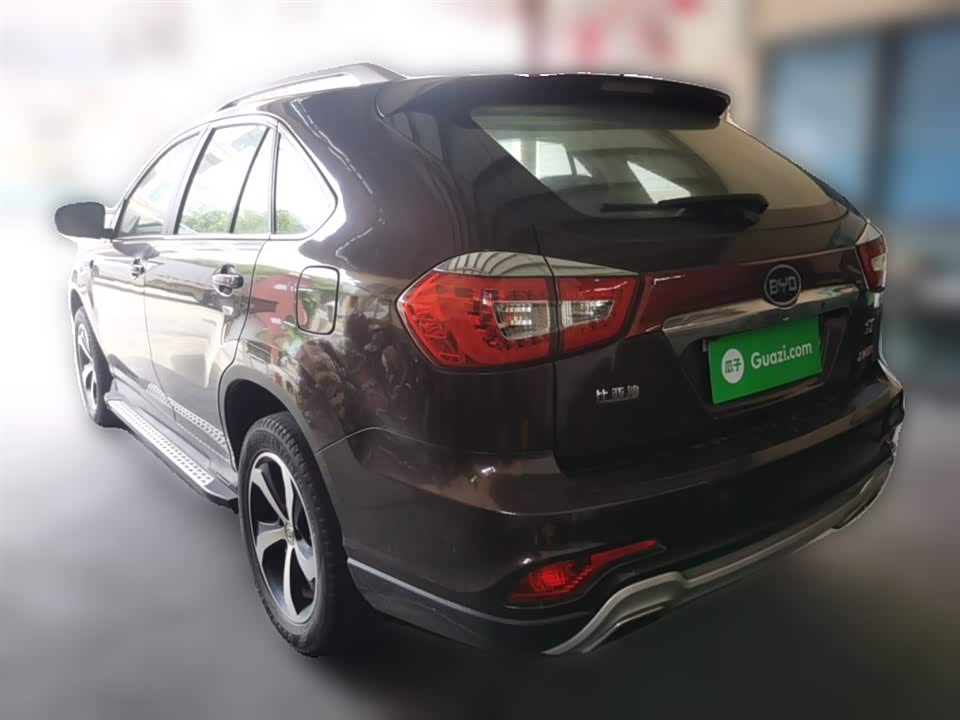 BYD S7