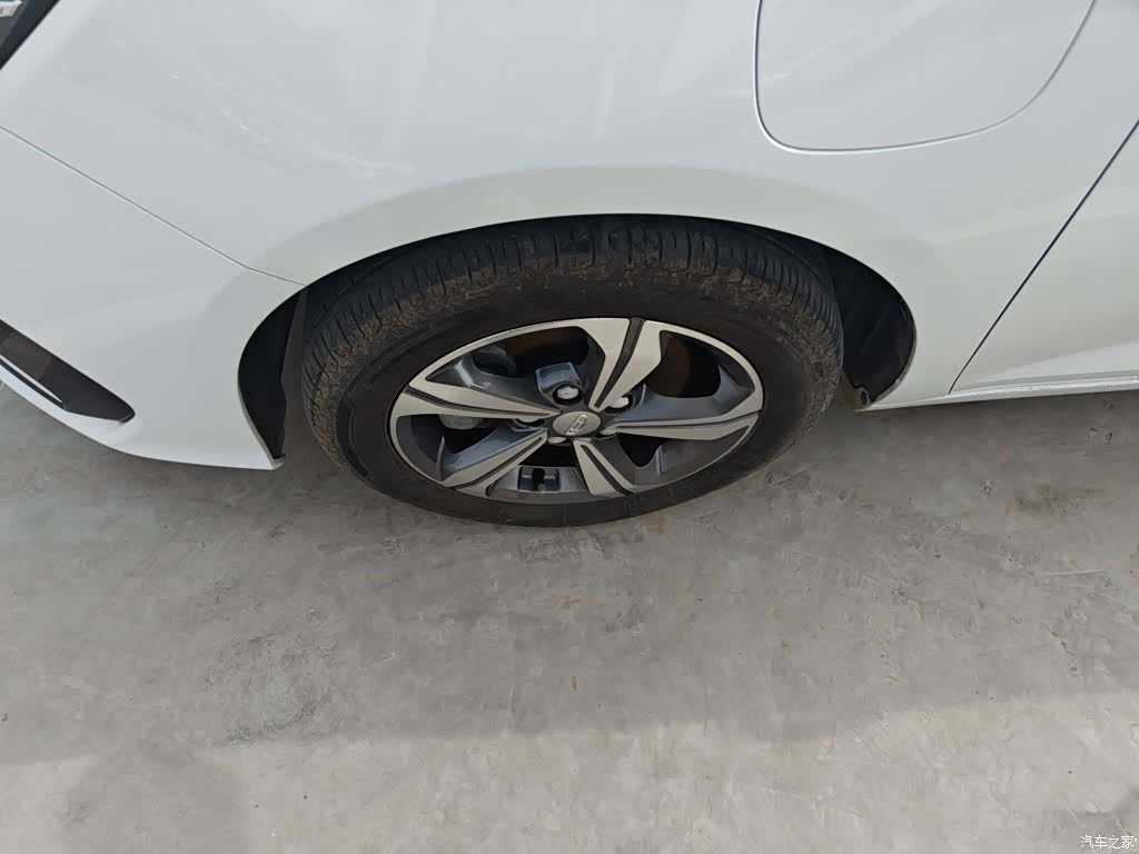 Geely Emgrand, 2024 23