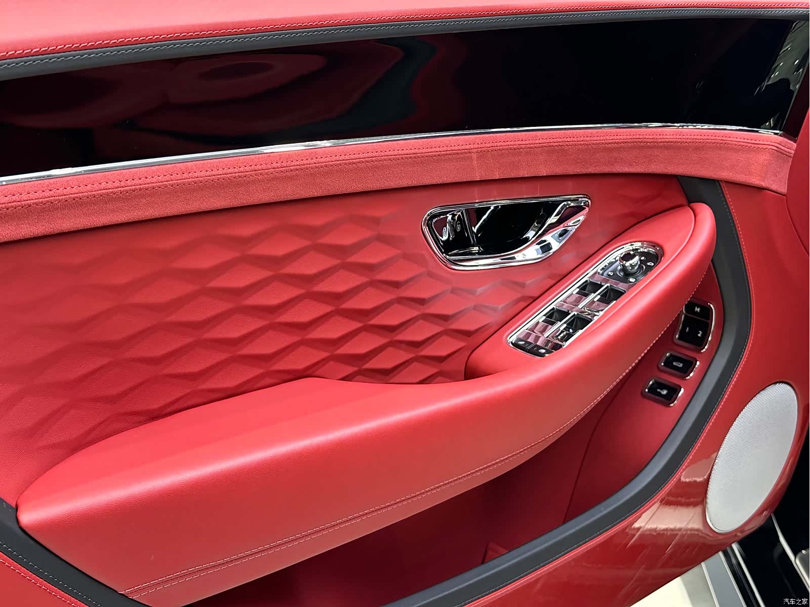 Bentley Continental GT, 2025 9