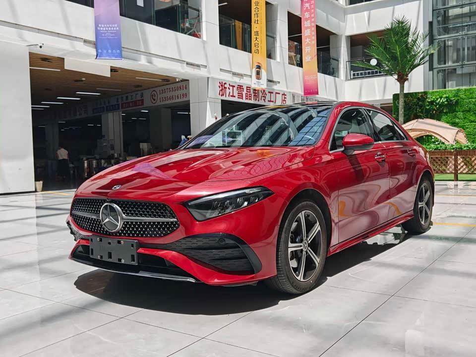 Mercedes-Benz Class A Mercedes-Benz Class A