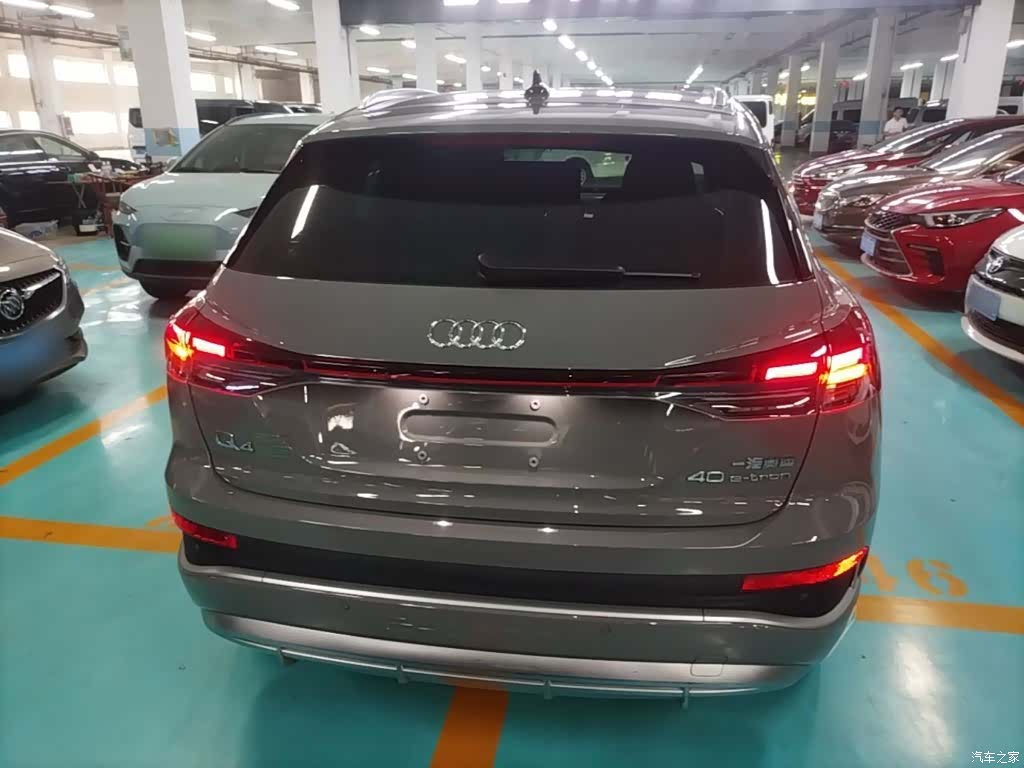 Audi Q4 e-tron, 2023 6