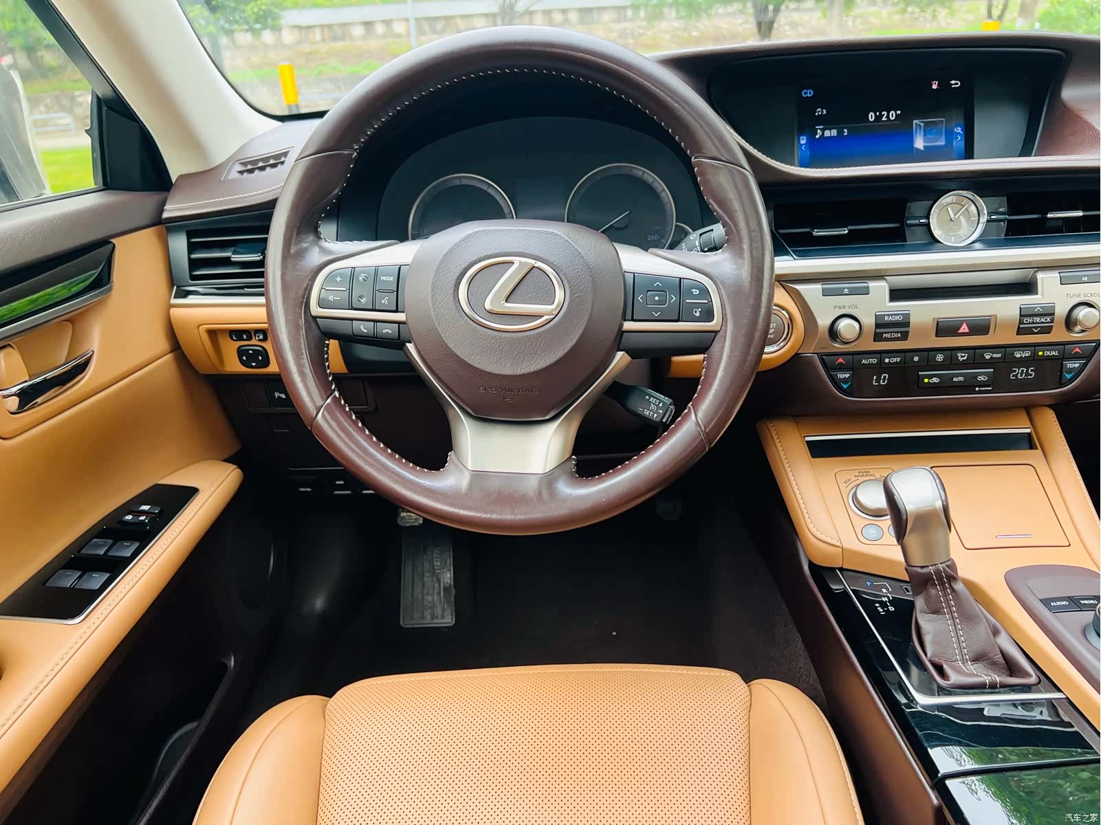 Lexus ES, 2016 16