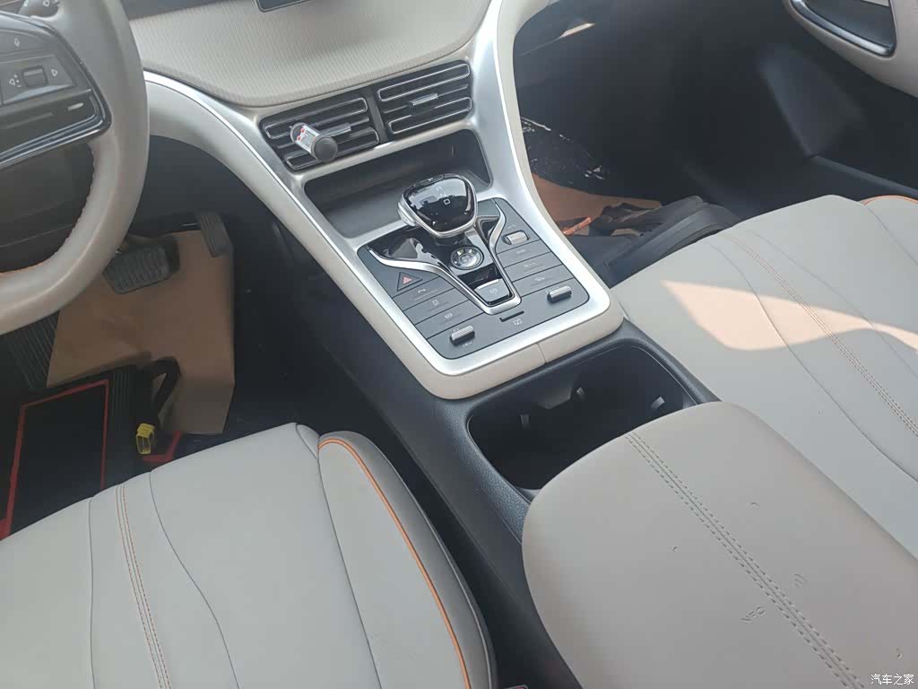 BYD Song, 2025 10