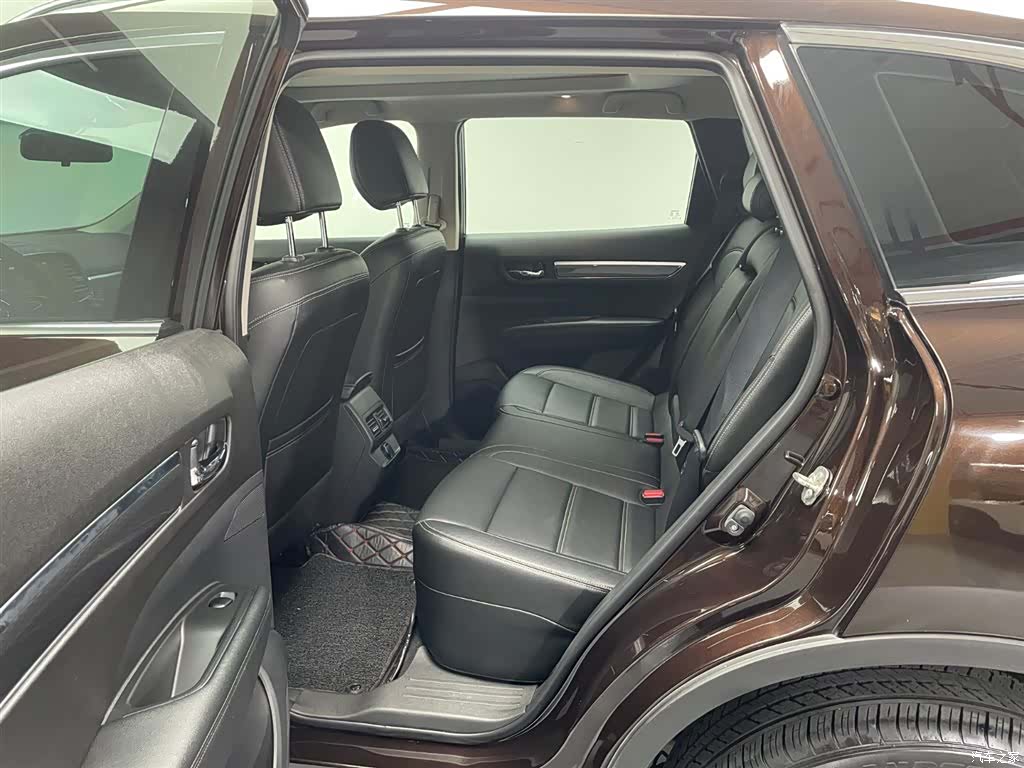 DongFeng SCe200, 2019 17