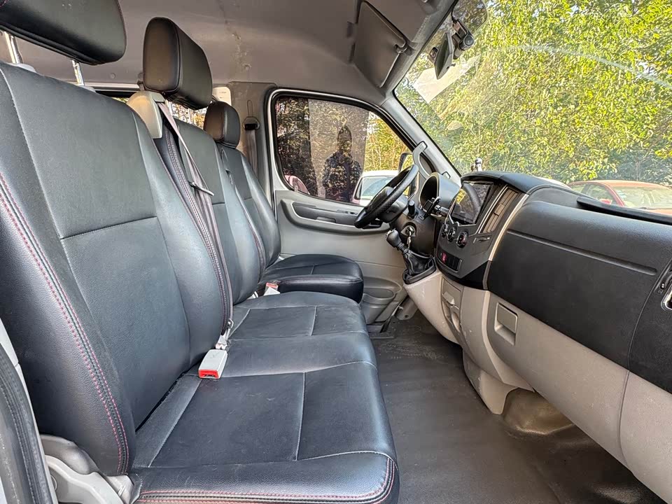 Dongfeng Yufeng Yufeng