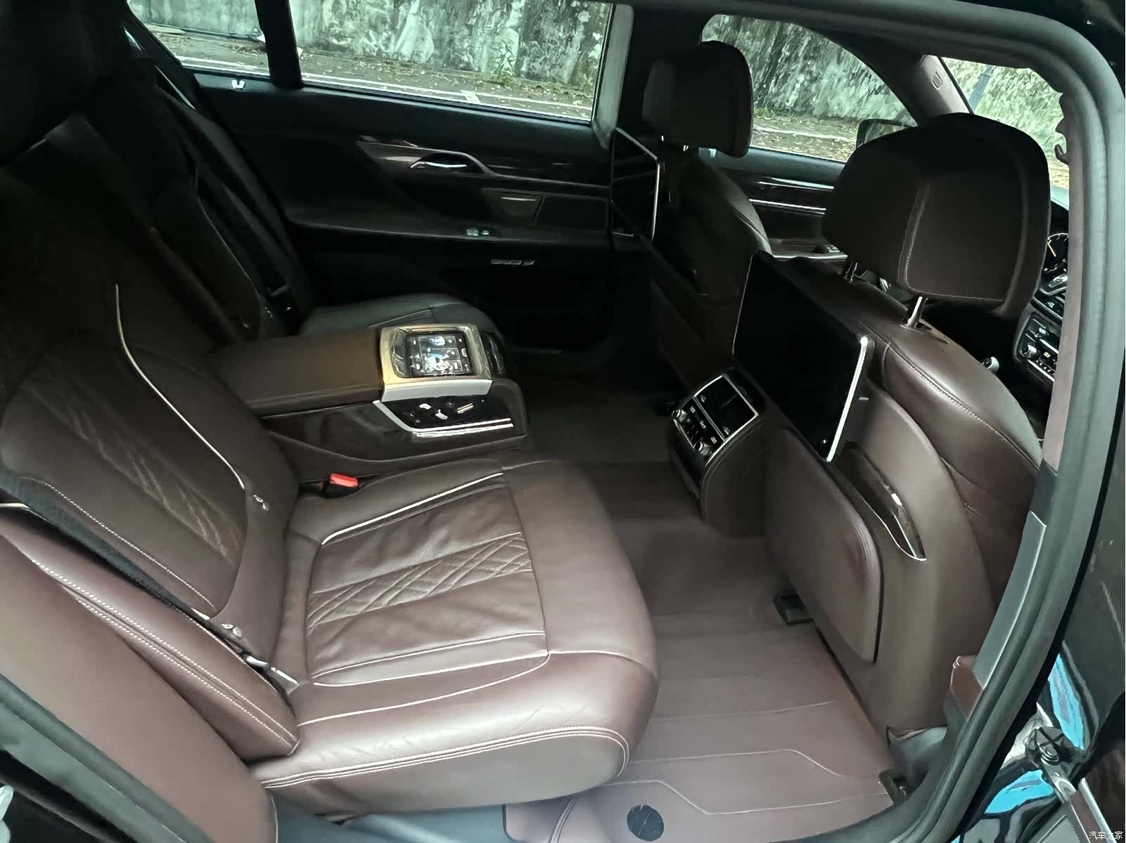 BMW 7 Series, 2016 11