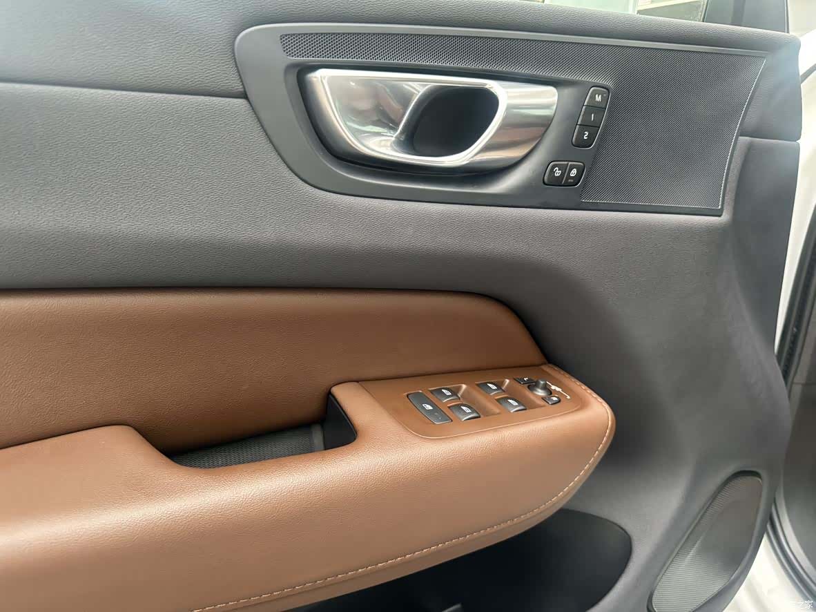 Volvo XC60, 2024 12