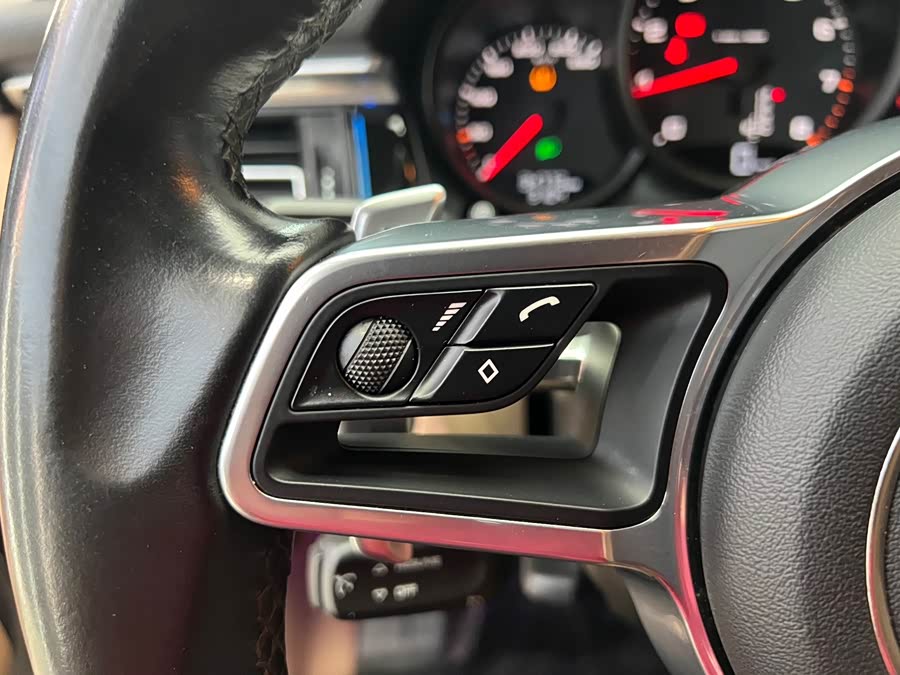 Porsche Macan 2020, фото 13