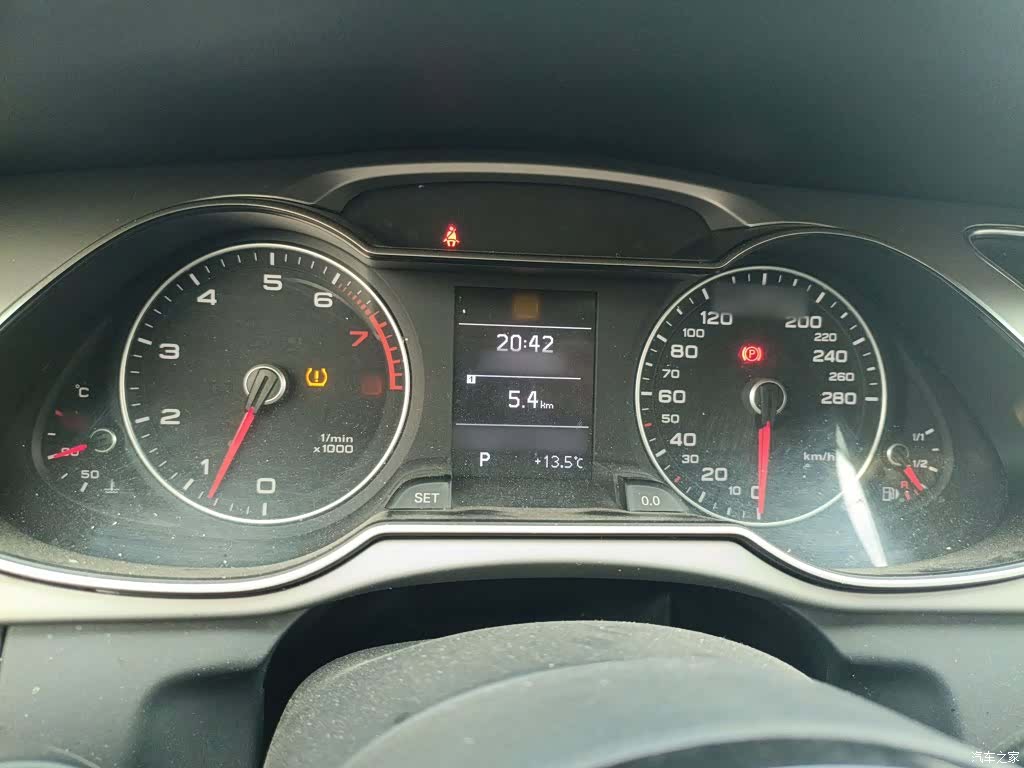 Audi A4L, 2014 4