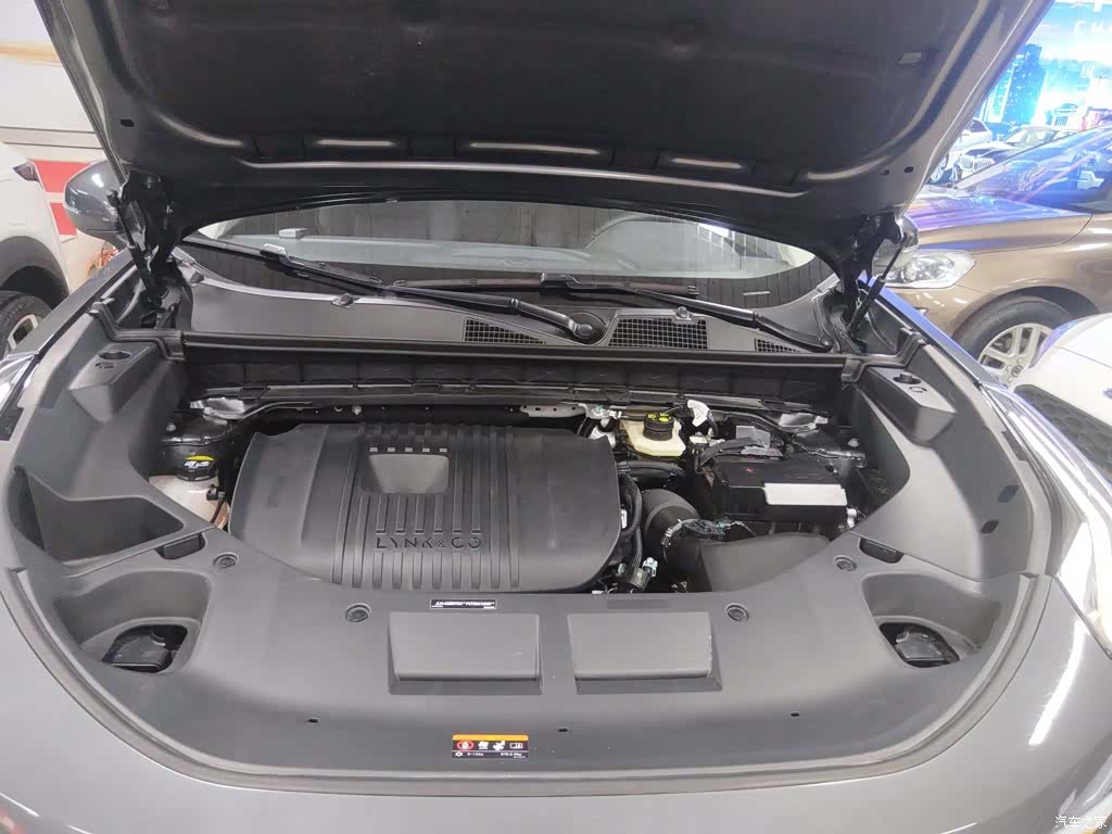 Lynk & Co 01, 2023 11