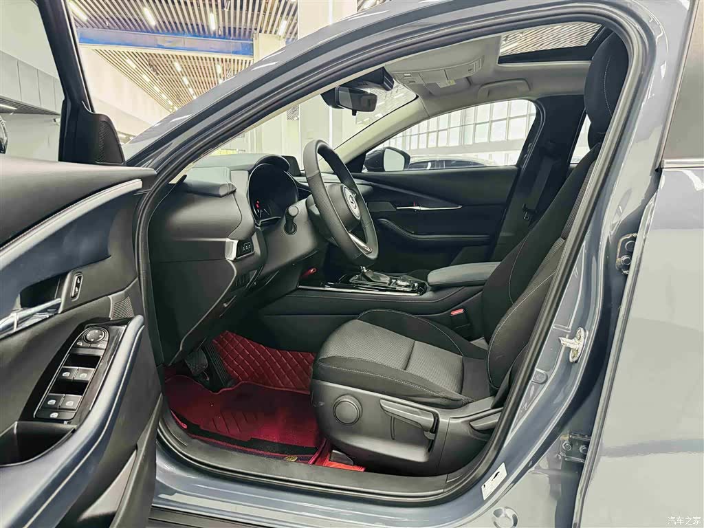 Mazda CX-30, 2020 11