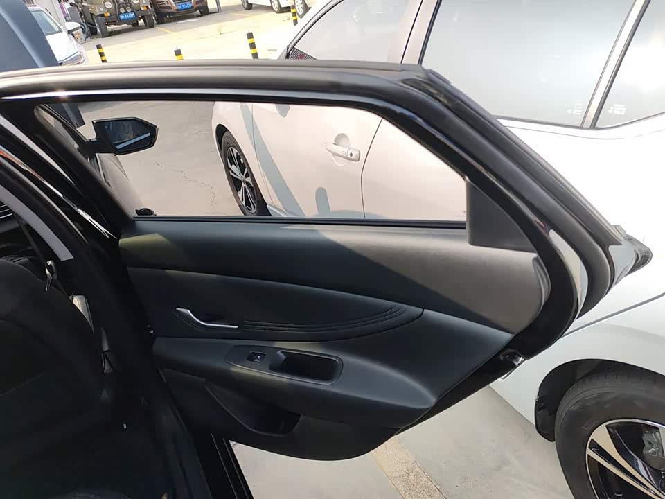 Hyundai Elantra Hyundai Elantra