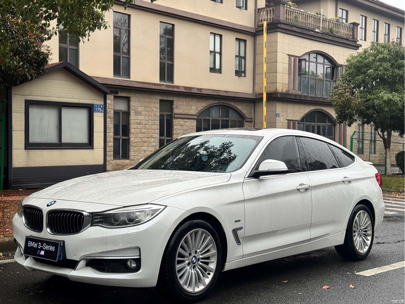 BMW 3 Series, 2016 1