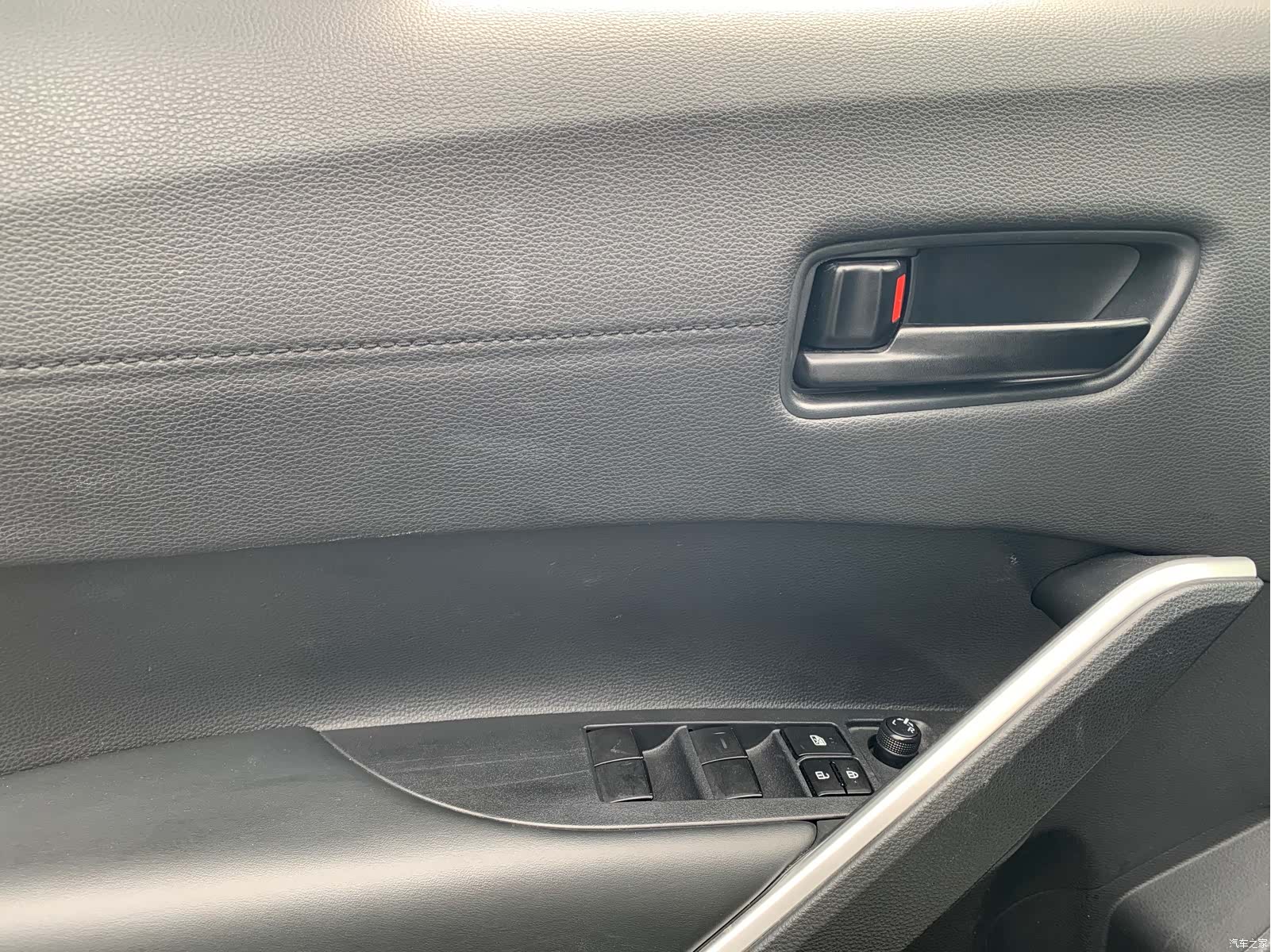 Toyota Frontlander, 2025 11